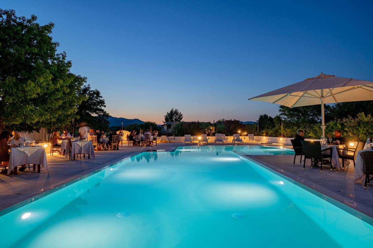 Hotel Le Mimose San Teodoro  Kültér fotó