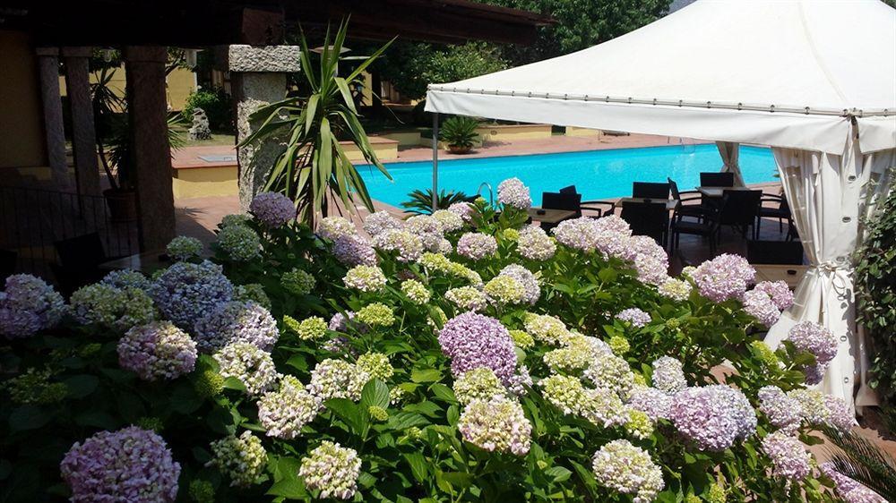Hotel Le Mimose San Teodoro  Kültér fotó