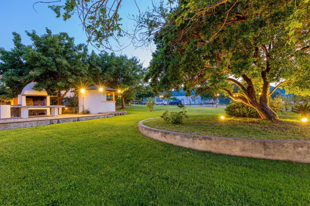 Hotel Le Mimose San Teodoro  Kültér fotó